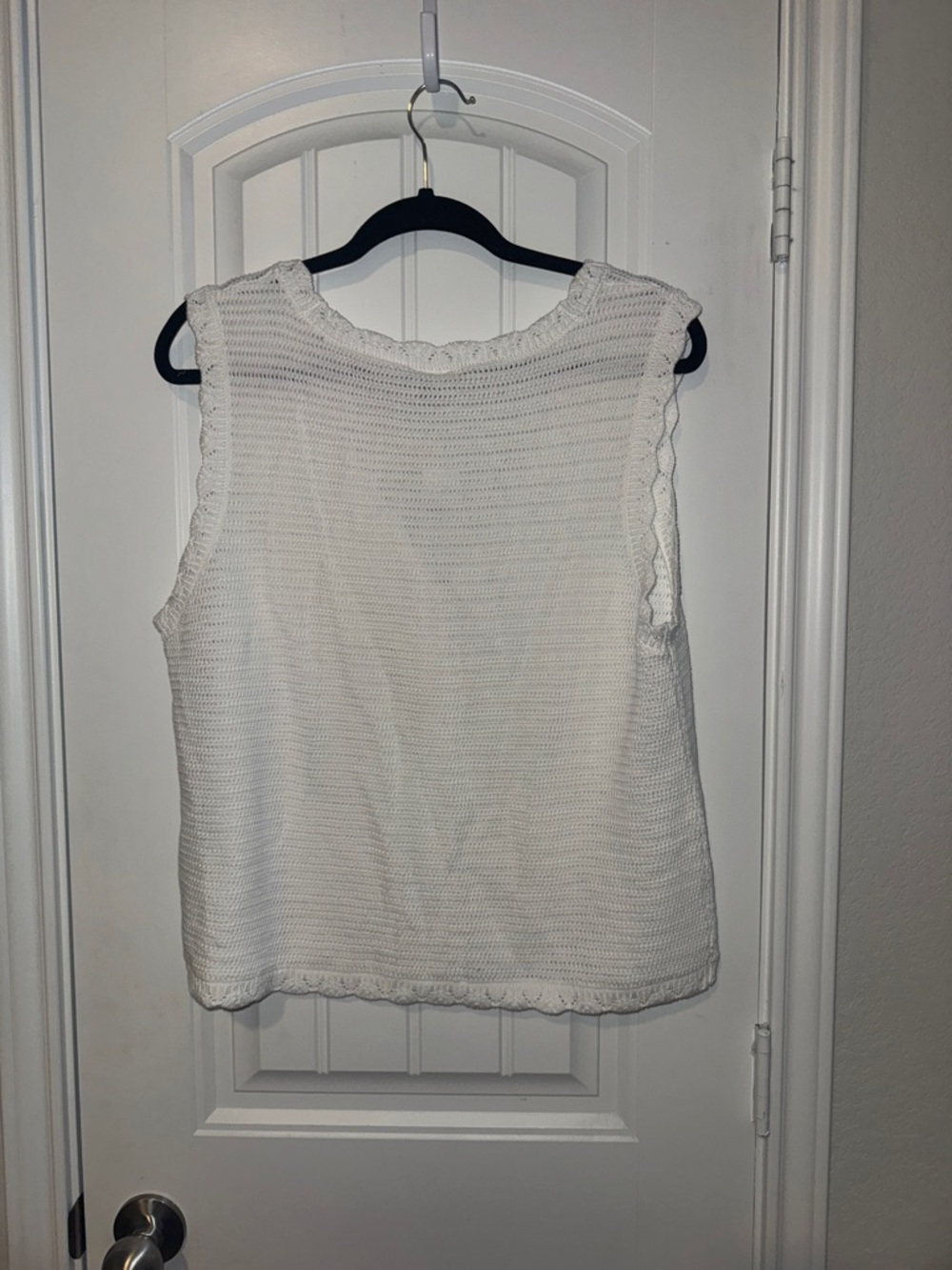Ann Taylor Factory White Crochet Button croquette prairie feminine Top - Picture 2 of 3